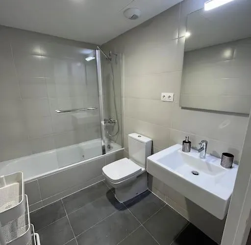 Nuevo, Espacioso Y Confortable Con Pkg Y Piscina Lägenhet *