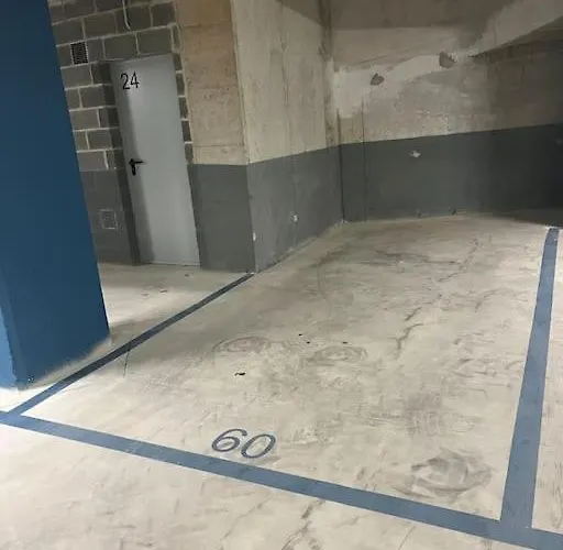 Lägenhet Nuevo, Espacioso Y Confortable Con Pkg Y Piscina